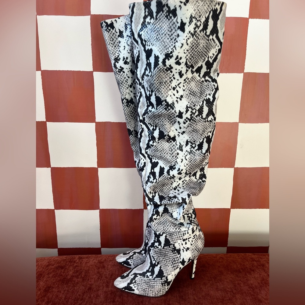 Snakeskin Stiletto Knee-High Boots - Size 7